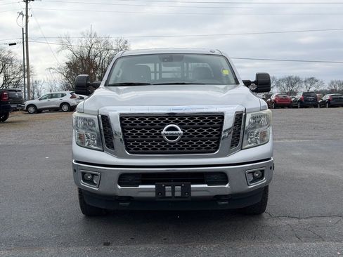 Used 2016 Nissan Titan SV image 13