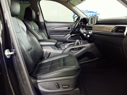 Used 2022 Kia Telluride EX w/ EX Premium Package FWD image 12