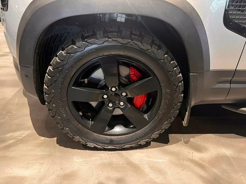 Used 2020 Land Rover Defender 110 First Edition AWD/4WD image 9