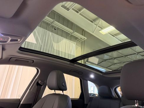 Certified 2025 Audi Q5 Premium w/ Convenience Package AWD/4WD image 9