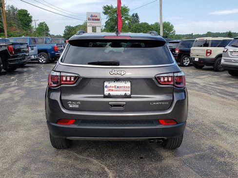 Used 2022 Jeep Compass Limited AWD/4WD image 6