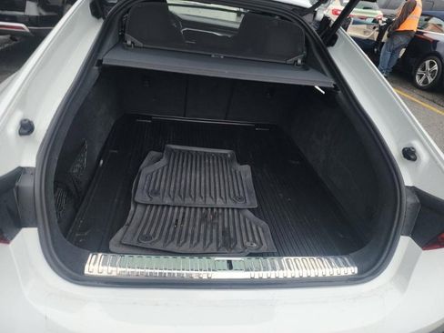 Used 2022 Audi RS 7 Sportback w/ Black Optic Package image 7