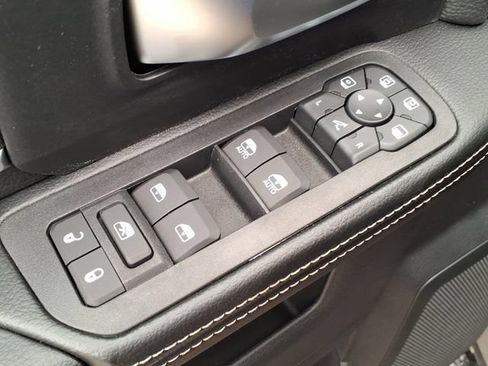 New 2026 RAM 3500 Big Horn AWD/4WD image 17