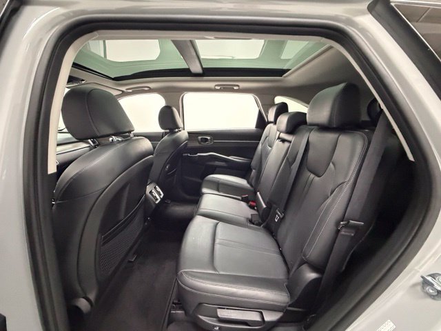Used 2023 Kia Sorento S w/ Panoramic Sunroof Package AWD/4WD image 24