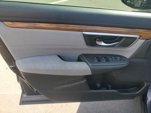 Used 2019 Honda CR-V EX image 8