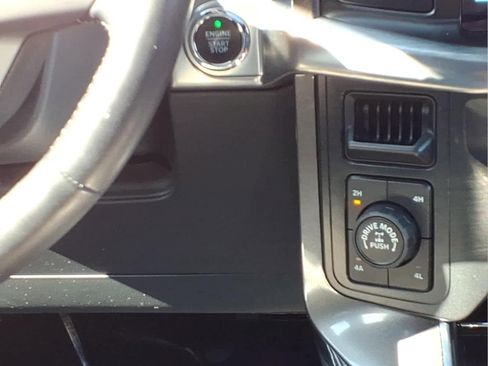 Used 2023 Ford F150 Lariat w/ Equipment Group 502A High AWD/4WD image 24