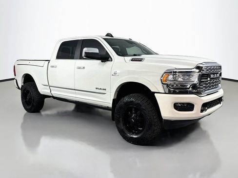 Used 2020 RAM 2500 Limited AWD/4WD image 4