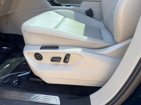 Used 2021 Volkswagen Atlas SEL AWD/4WD image 21