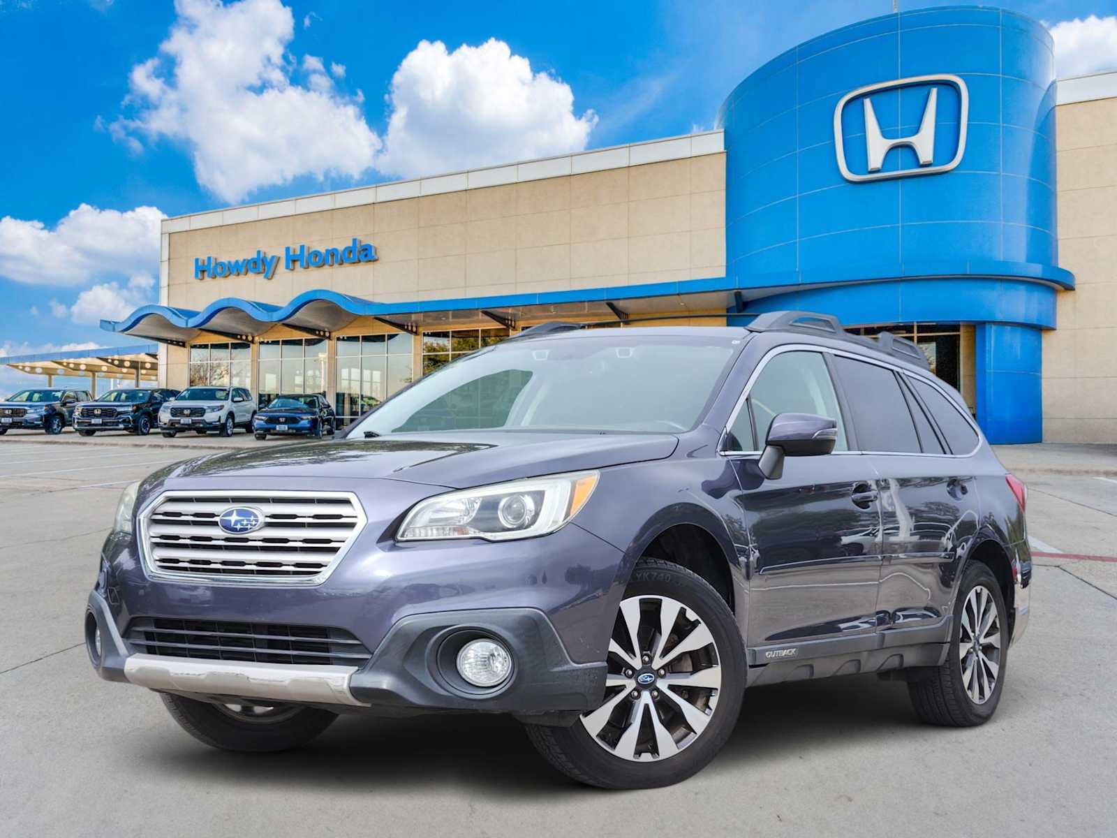 Used 2015 Subaru Outback 2.5i Limited AWD/4WD image 1