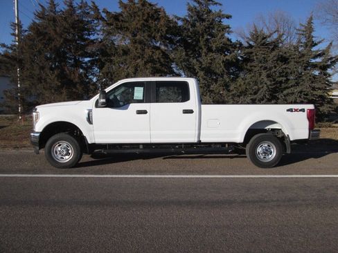 Used 2018 Ford F250 XL w/ Power Equipment Group AWD/4WD image 11