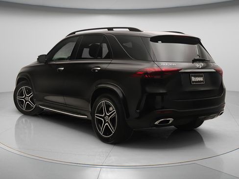 New 2026 Mercedes-Benz GLE 450 4MATIC image 2