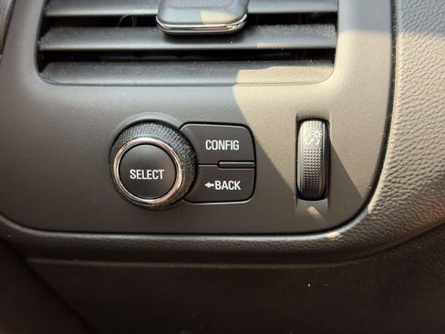 Used 2013 Chevrolet Volt FWD image 17