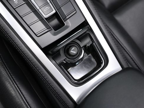 Used 2019 Porsche 718 Boxster GTS RWD image 51
