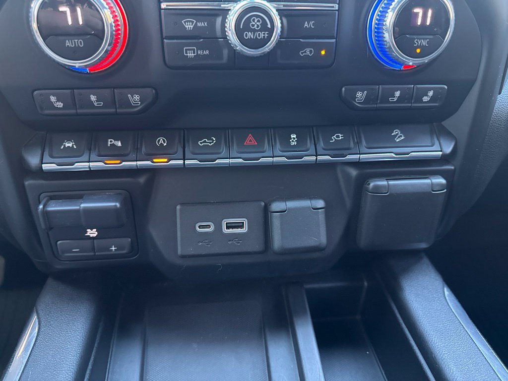 Used 2020 GMC Sierra 1500 AT4 w/ AT4 Premium Package AWD/4WD image 24