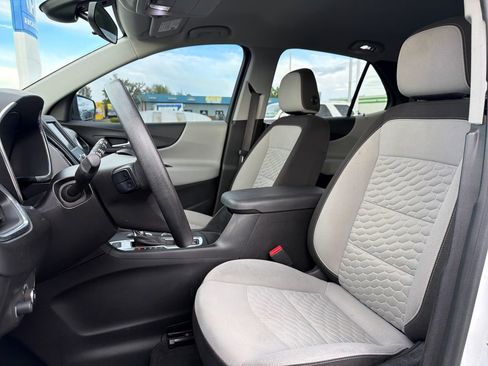 Used 2020 Chevrolet Equinox LT AWD/4WD image 19