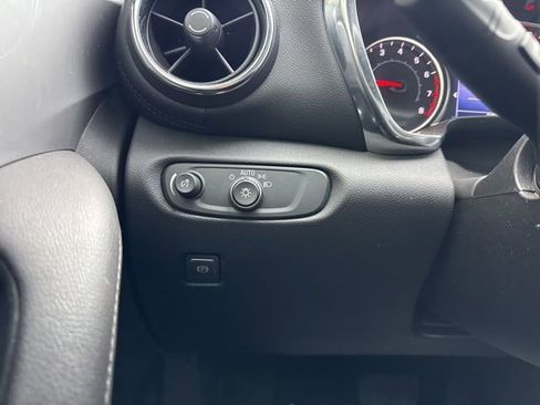 Used 2022 Chevrolet Blazer LT image 18