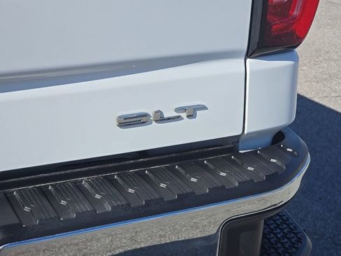 Used 2023 GMC Sierra 1500 SLT w/ SLT Convenience Package image 15
