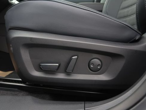 New 2026 Mitsubishi Outlander AWD image 27