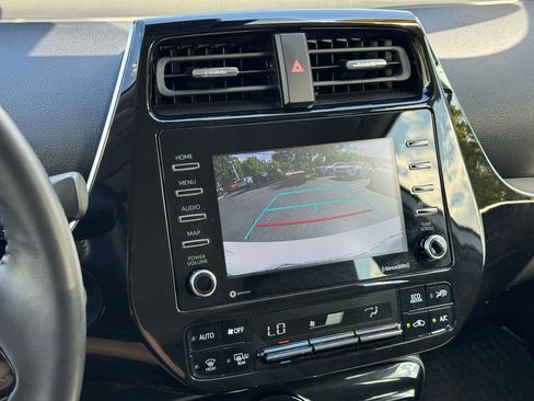 Certified 2022 Toyota Prius XLE image 28