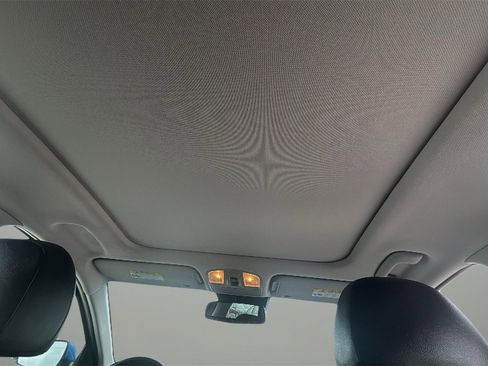 Used 2018 Hyundai Elantra GT w/ Tech Package 03 image 17