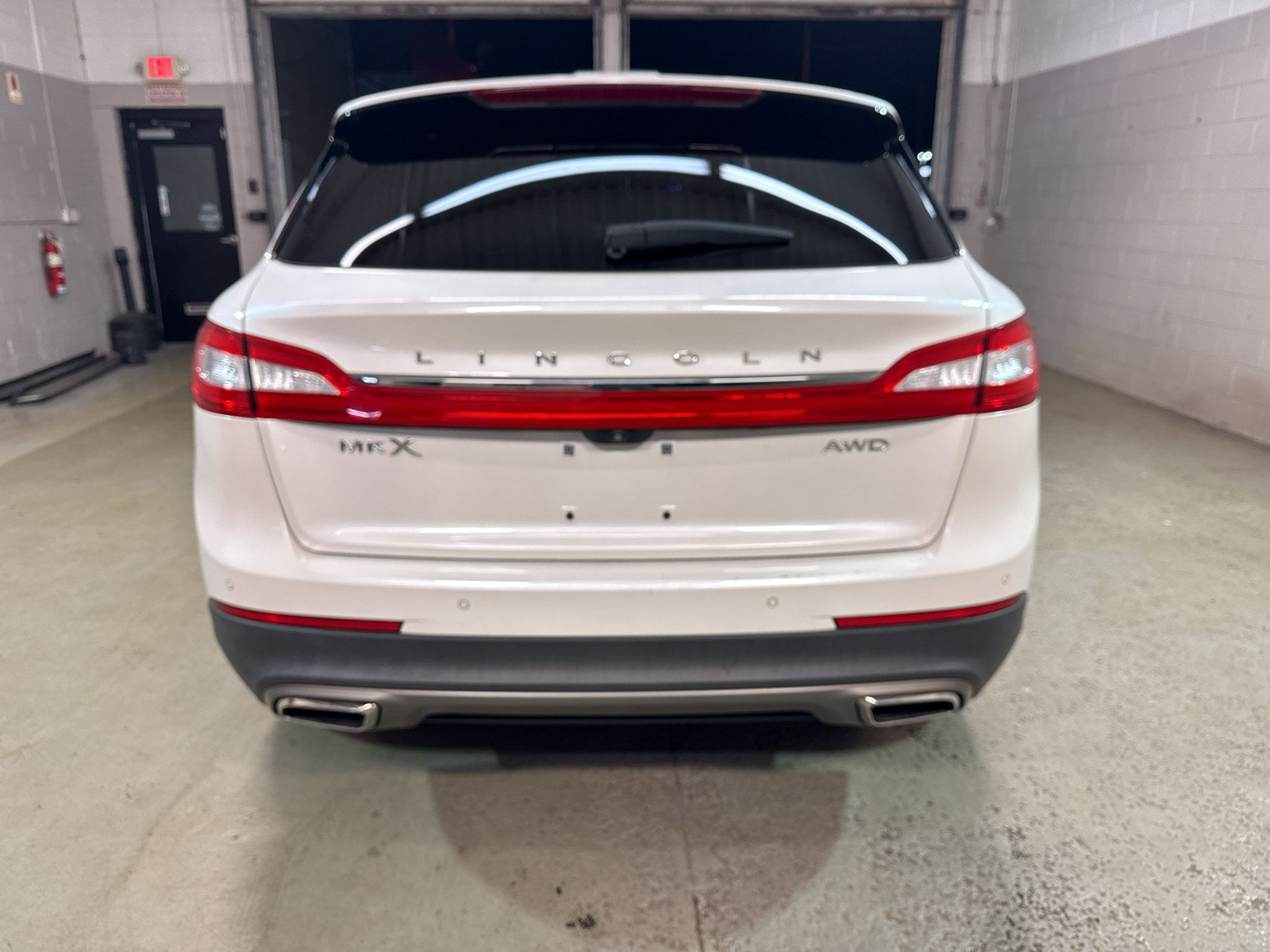 Used 2017 Lincoln MKX Reserve w/ Lincoln MKX Climate Package AWD/4WD image 7