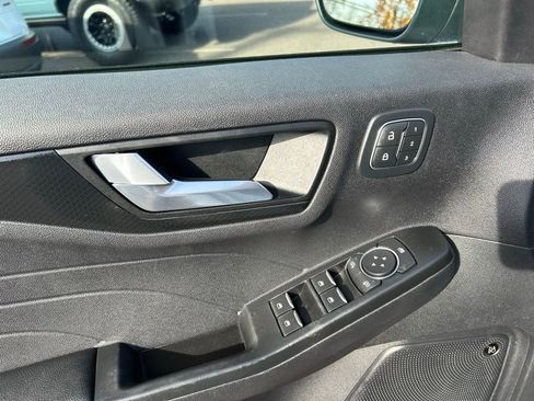 Certified 2022 Ford Escape SEL w/ SEL Stealth AWD Package image 15