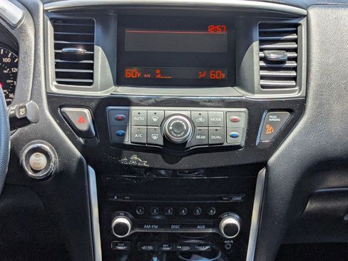 Used 2015 Nissan Pathfinder S FWD image 15