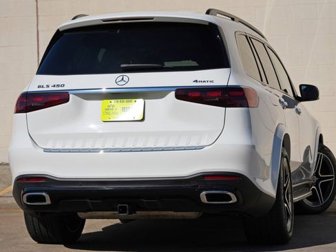 Used 2024 Mercedes-Benz GLS 450 4MATIC image 5