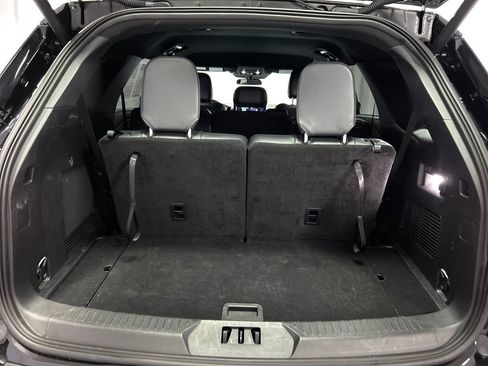 Used 2025 Ford Explorer ST-Line w/ ST-Line Street Pack image 25