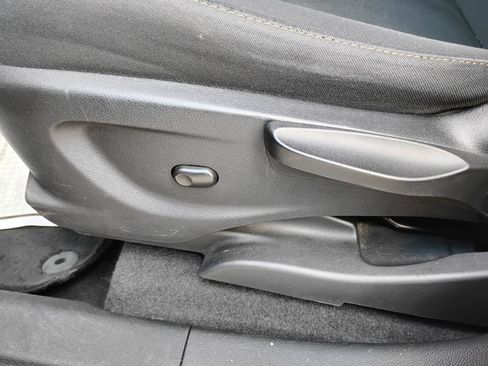 Used 2018 Chevrolet Trax LS FWD image 23