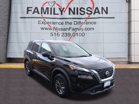 Certified 2021 Nissan Rogue S image 1