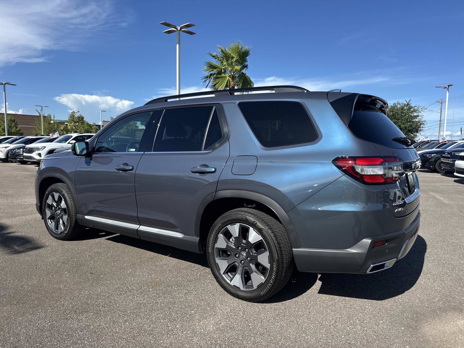 Used 2026 Honda Pilot Touring image 7