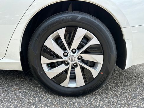 New 2025 Nissan Altima 2.5 S image 19