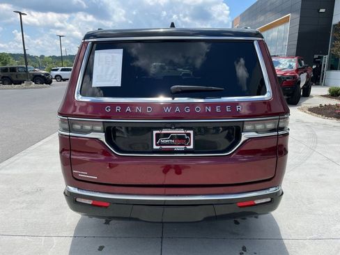 Used 2023 Jeep Grand Wagoneer 4WD image 23