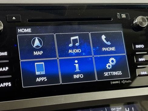 Used 2017 Subaru Outback 2.5i Limited AWD/4WD image 18