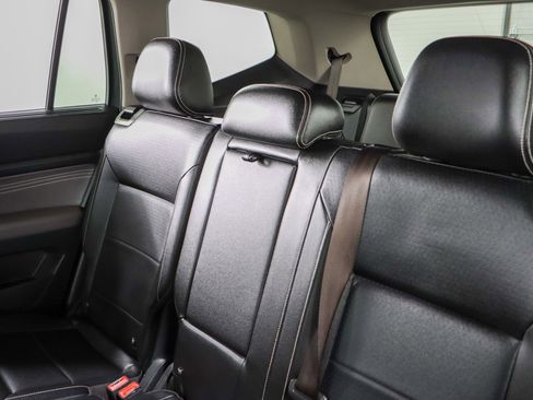 Used 2022 Volkswagen Atlas SE w/ Black Wheel Package image 24