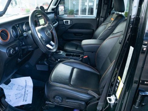 Used 2023 Jeep Gladiator Mojave w/ Cold Weather Group image 16