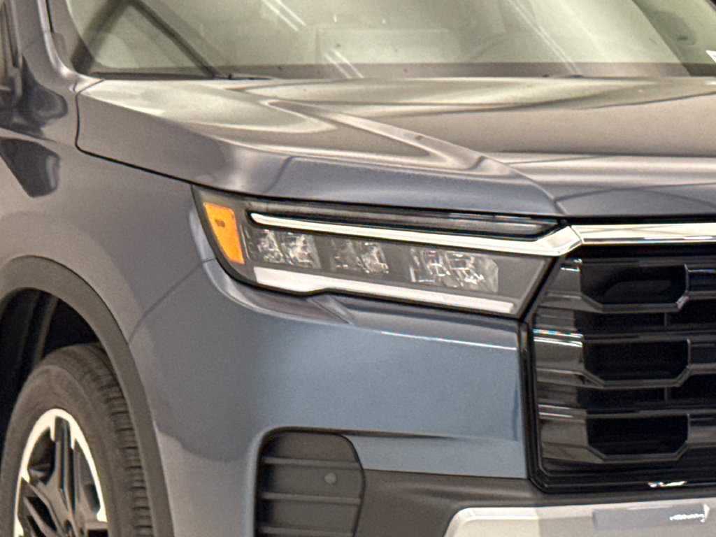 New 2026 Honda Pilot Touring image 5