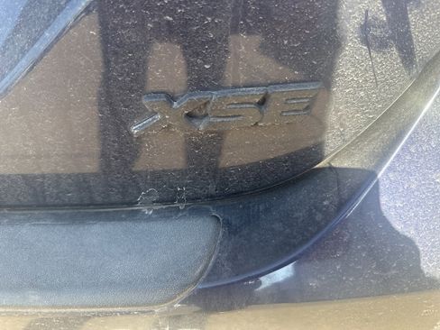 Used 2022 Toyota Camry XSE image 7