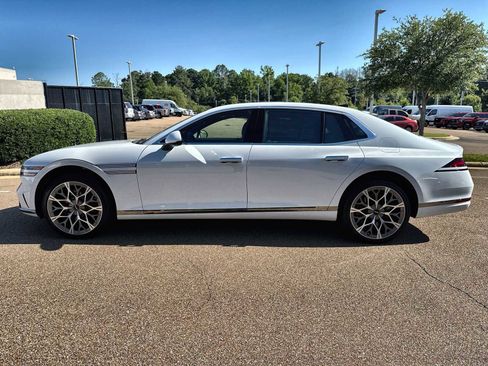 Used 2026 Genesis G90 3.5T AWD/4WD image 5