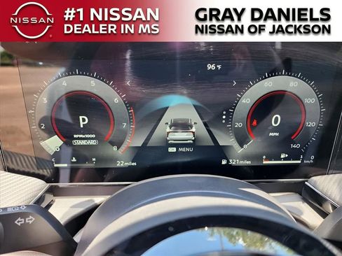 New 2025 Nissan Kicks SR AWD/4WD image 5