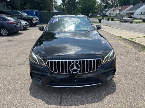 Used 2020 Mercedes-Benz E 350 4MATIC Sedan w/ Parking Assistance Package image 9