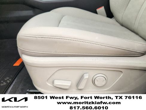 New 2026 Kia Sorento S FWD image 17