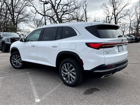 New 2026 Buick Enclave Preferred image 3