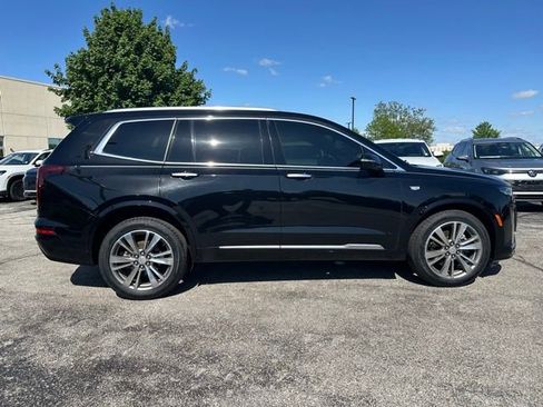 Used 2021 Cadillac XT6 Premium Luxury w/ LPO, Floor Liner Package AWD/4WD image 8