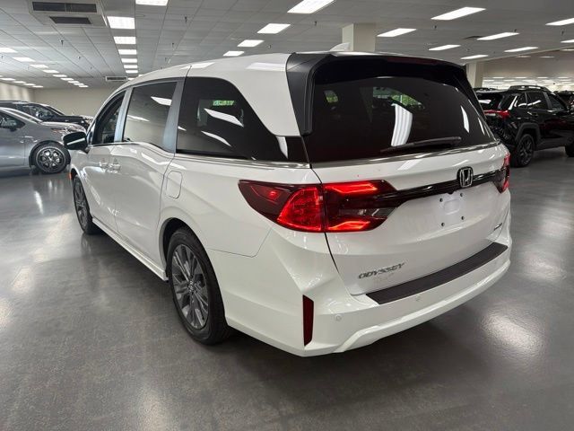Used 2025 Honda Odyssey Touring image 5