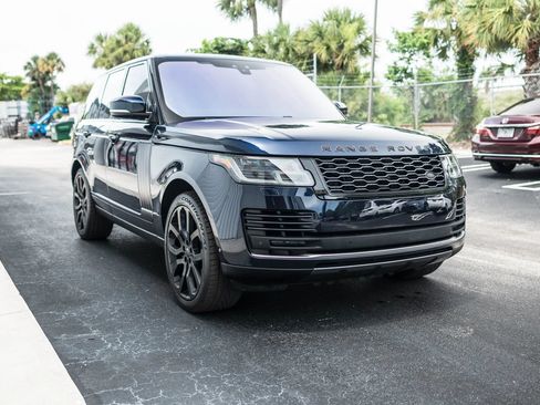 Used 2018 Land Rover Range Rover Supercharged AWD/4WD image 12