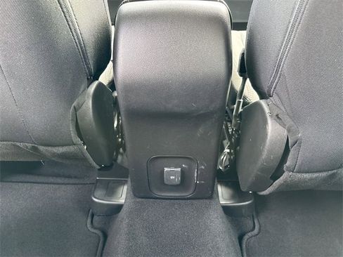 Used 2022 Ford Escape S image 19