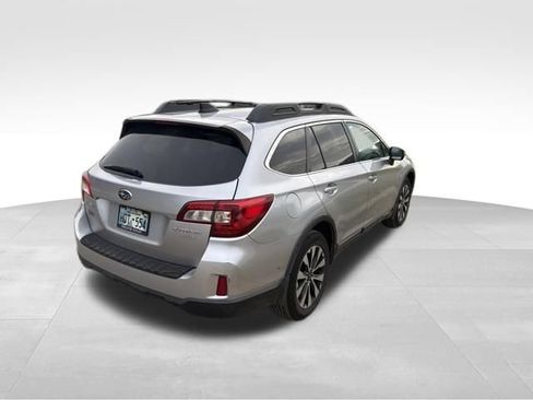 Used 2016 Subaru Outback 3.6R Limited AWD/4WD image 3