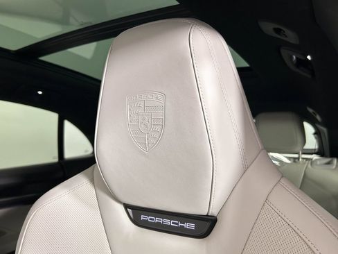 Certified 2024 Porsche Macan 4 Electric AWD/4WD image 16
